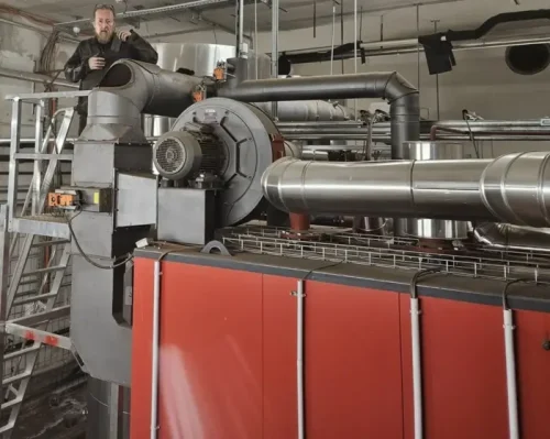 Rauchfangkehrer aus Villach in großem Heizraum